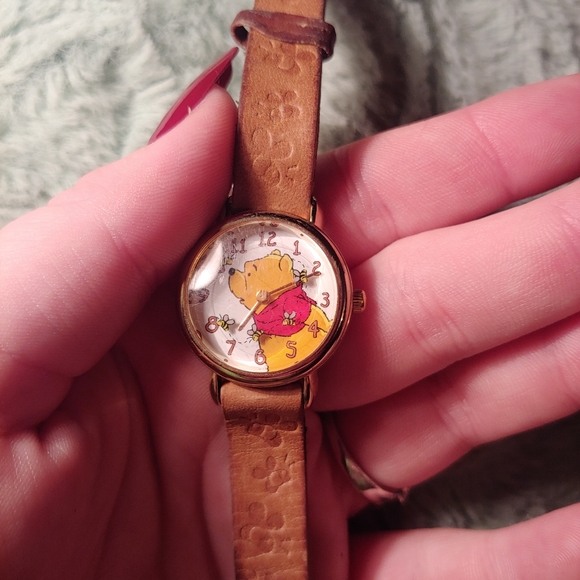 Timex × Pooh | Disney Leather Tooled y2k 90s thin collector watch main image 6